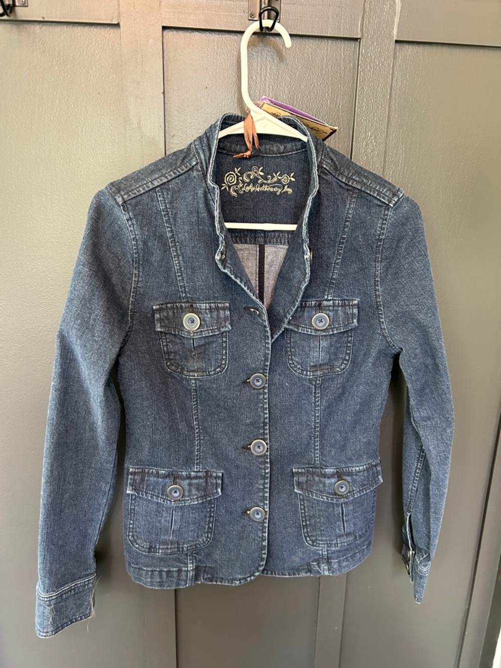 Lady Hathaway Women's Washed Indigo Denim Button Jacket